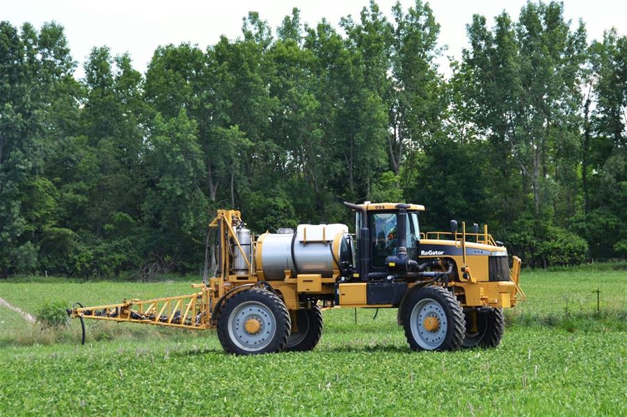 Effektiv pleje af haven med en gødningsspreder